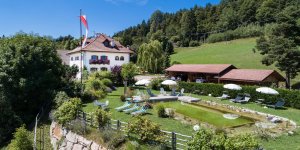 Vacanze In Agriturismo Con Piscina E Wellness In Alto Adige